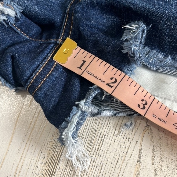 American Eagle hi rise shortie shorts size 6 - Picture 8 of 9